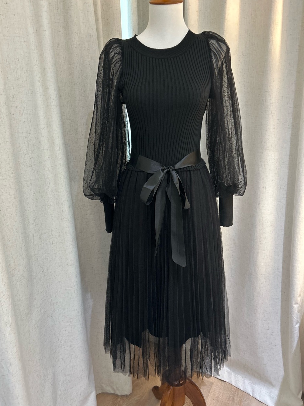 Kaimilan Black Rib Knit Pleated Tulle Statement Sheer Sleeve MIDI Dress Sz 2 NWT
